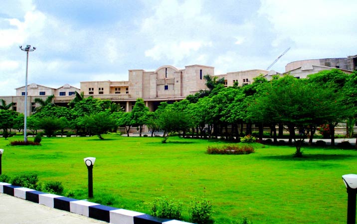 IIIT Lucknow to launch two full time management courses online