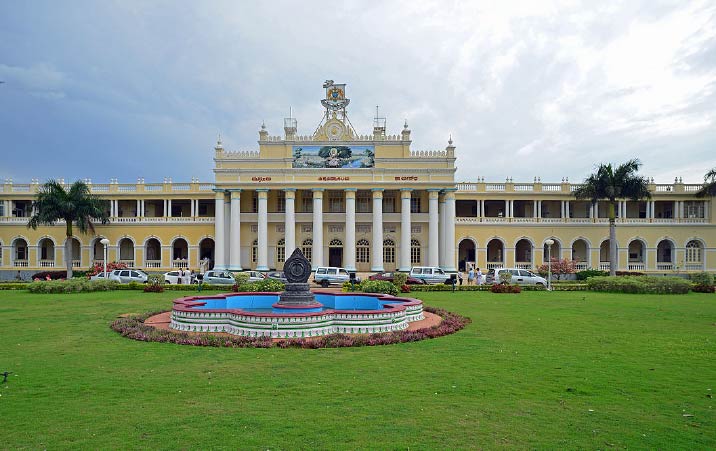 University of Mysore offers courses through online mod