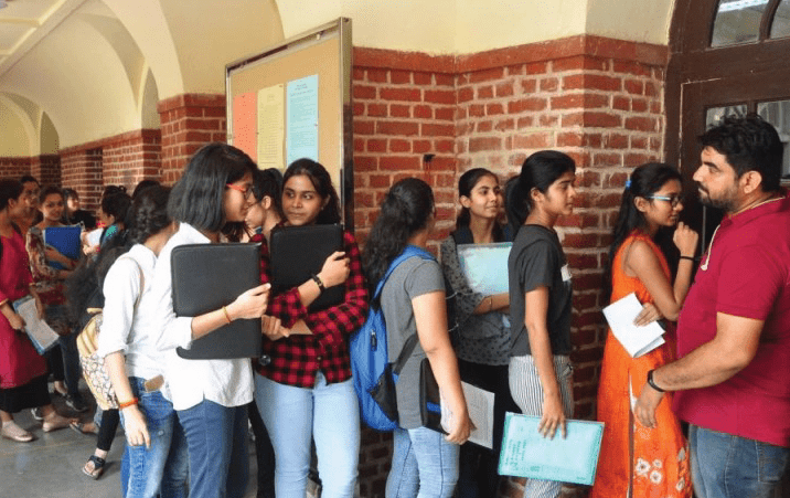 DU SOL Admission 2021 Last to apply for various UG courses direct link to apply here