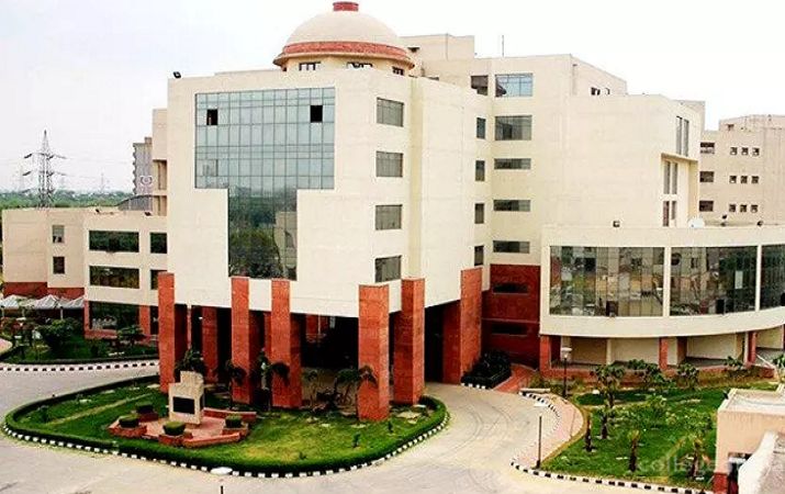 PIL in Delhi High Court accusing NLU registrar of nepotism, seeking his removal